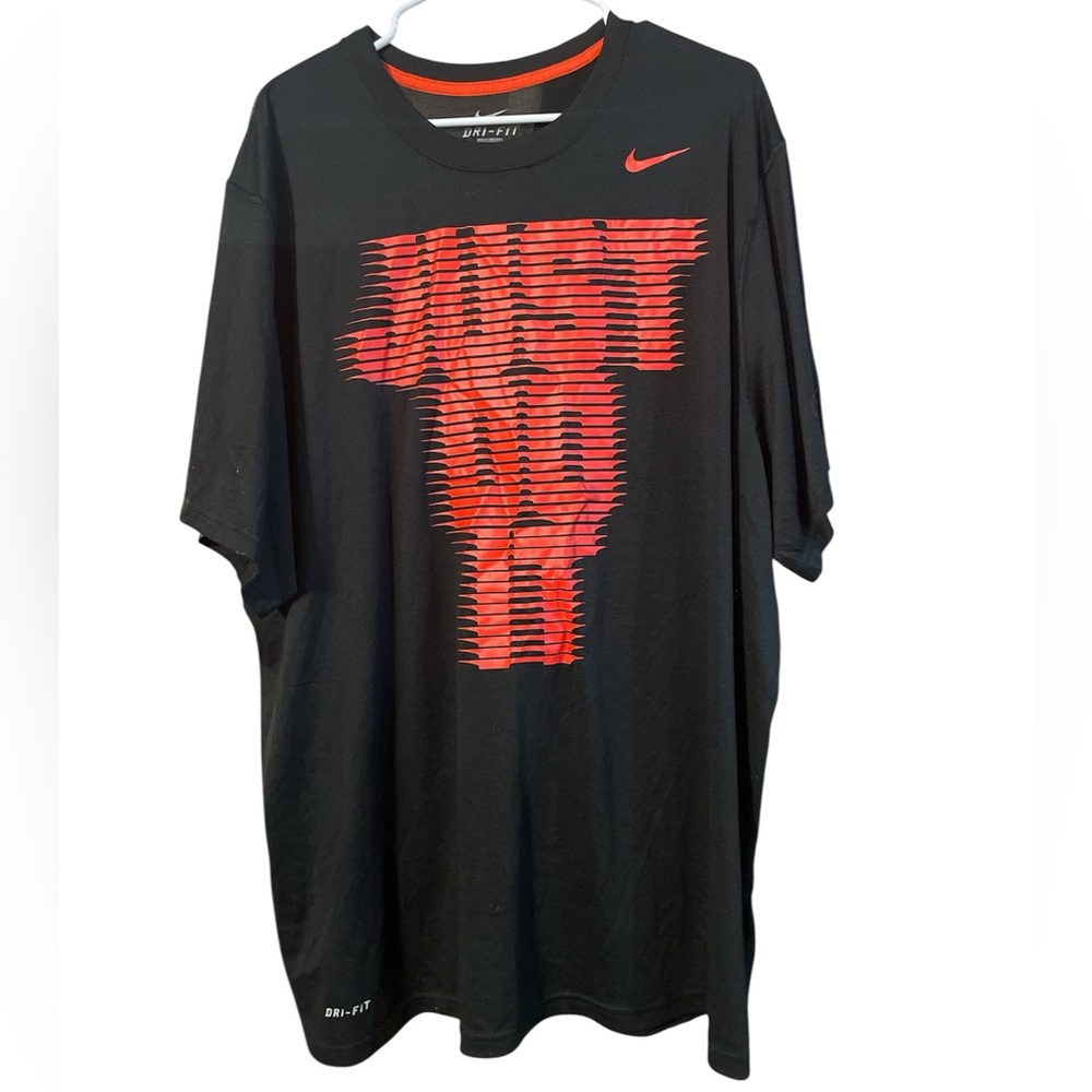 Nike Men’s Black Short-Sleeve Dri-FIT Tee with Red 'Just Do It' Graphic